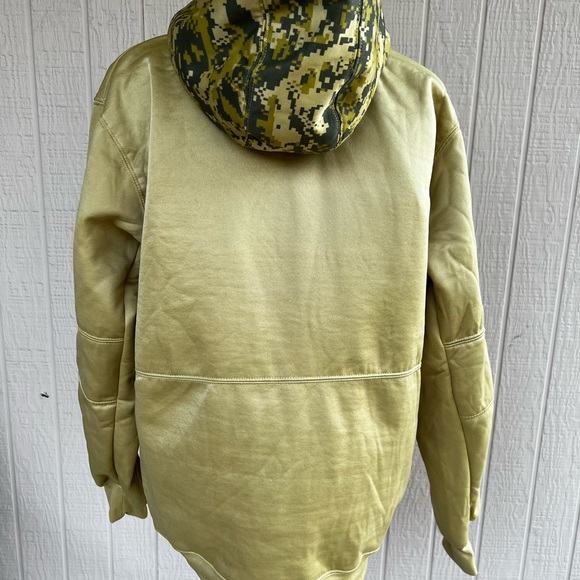 🏈❤️ CHIEFS, NFL, LIGHT TAN, MILITARY HOODIE. MED. Proceeds will go to local vfw - Picture 5 of 10